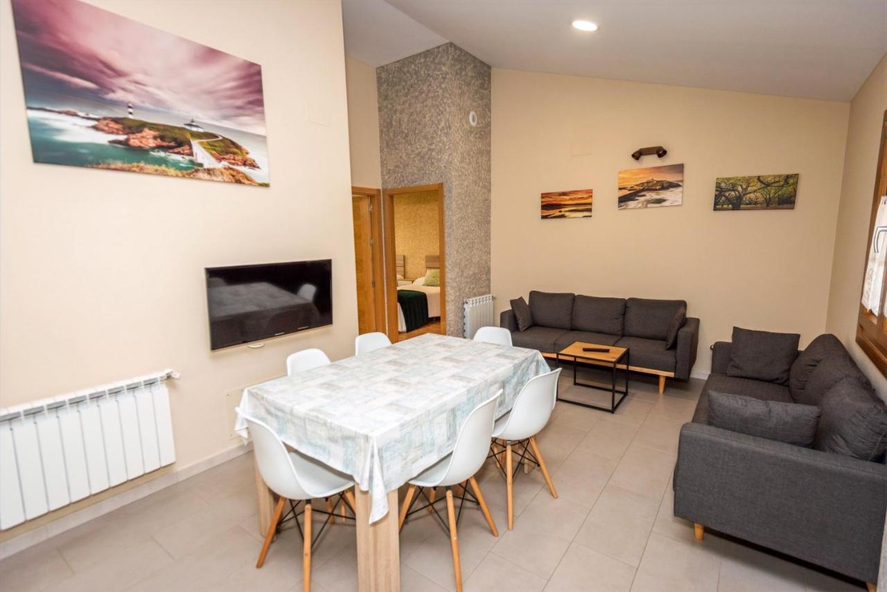 Apartamentos Navalin ตาเปีย เด กาซาเรียโก ภายนอก รูปภาพ