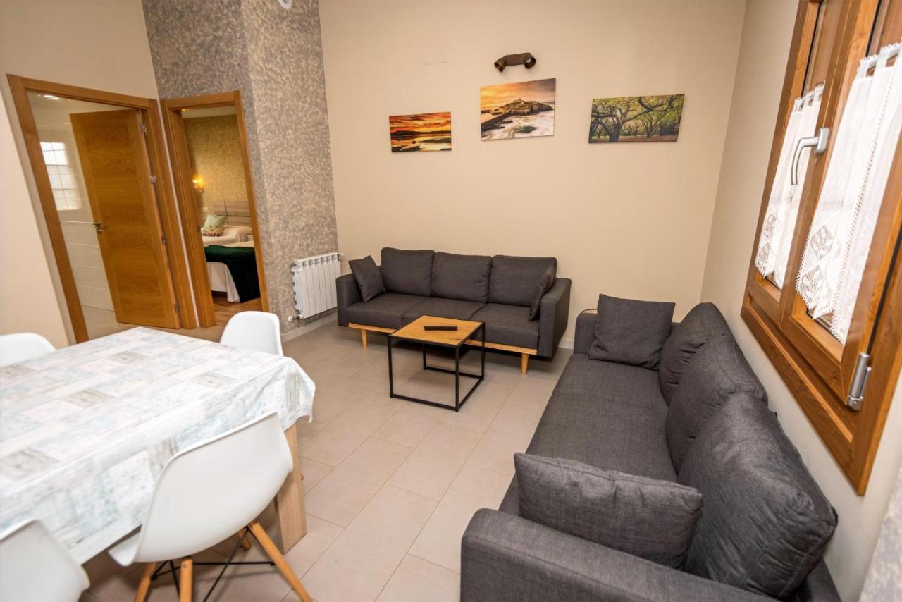 Apartamentos Navalin ตาเปีย เด กาซาเรียโก ภายนอก รูปภาพ