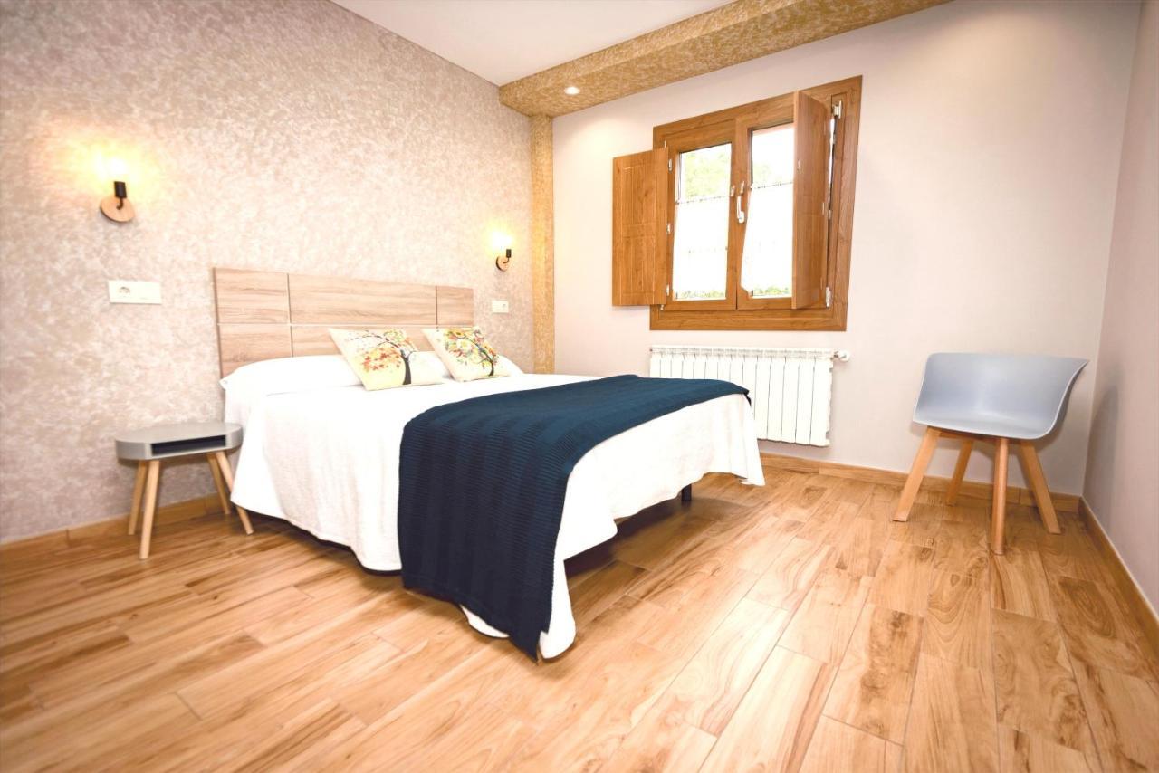 Apartamentos Navalin ตาเปีย เด กาซาเรียโก ภายนอก รูปภาพ