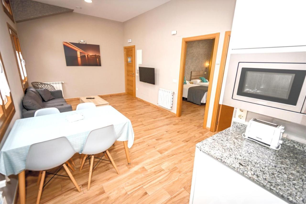 Apartamentos Navalin ตาเปีย เด กาซาเรียโก ภายนอก รูปภาพ