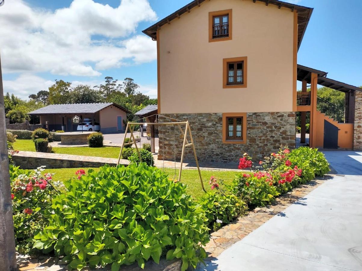 Apartamentos Navalin ตาเปีย เด กาซาเรียโก ภายนอก รูปภาพ