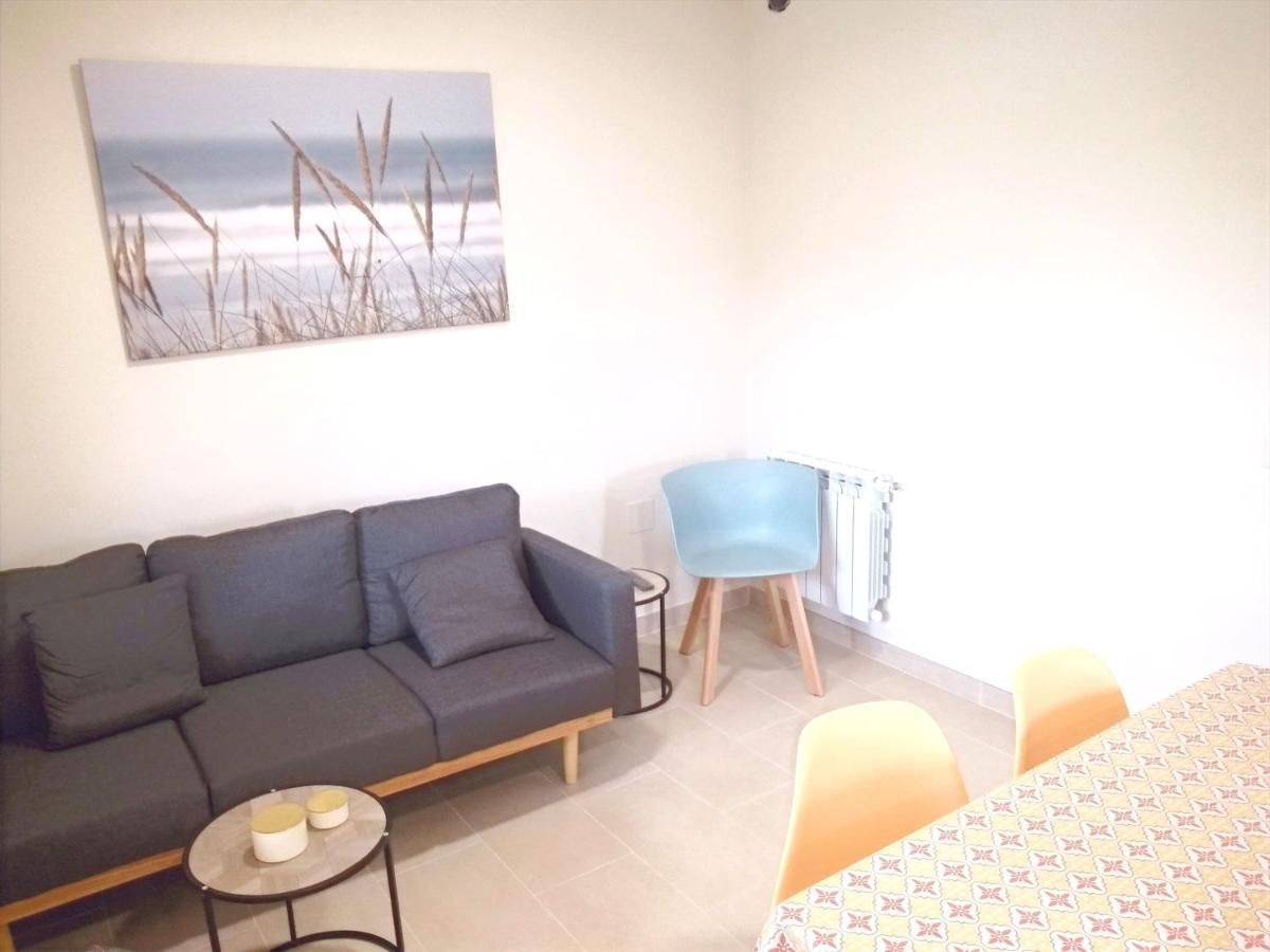 Apartamentos Navalin ตาเปีย เด กาซาเรียโก ภายนอก รูปภาพ